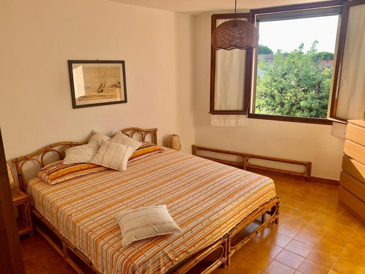 Casa Vacanze 'Sa Corbula' Porto Columbu - Perd'E Sali Dış mekan fotoğraf